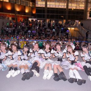 豪雨でも“なんとかなるなる”!ラフ×ラフ、豊洲で新曲リリースイベントを笑顔で開催