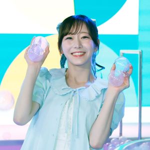 「食べ尽くして帰ります!」FRUITS ZIPPER真中まなが語る“夏フェス”流儀 KAWAIIフードにも大満足