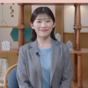 伊藤沙莉が“手のひらサイズ”で家づくりをサポート 頼れるアドバイザーの姿を描く物語