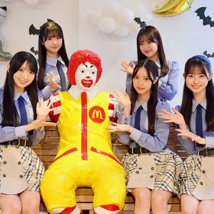 AKB48 21期研究生、初の東大ハウス訪問 “青いマックの日”へ向けて支援の想いを深める